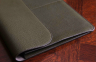 Bustha Чехол для Macbook Pro 14 Натуральная кожа | JUMP Flap Sleeve Leather (Olive) 